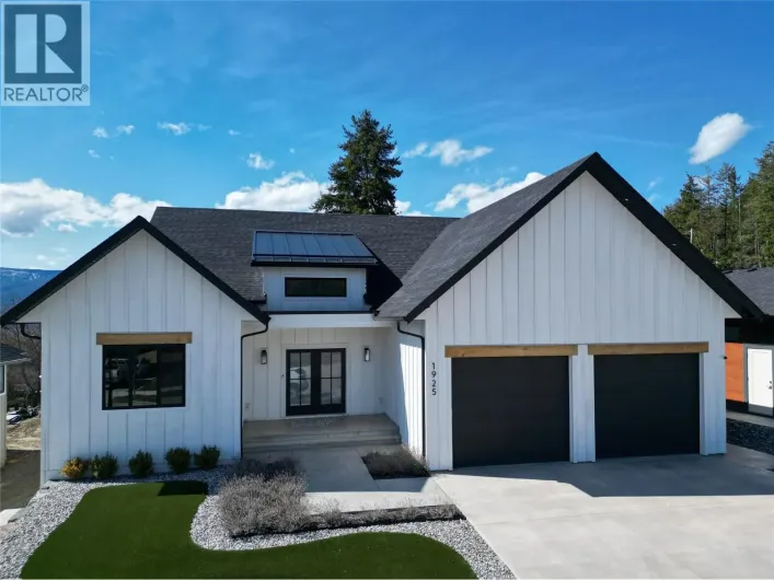 1925 35 Street NE, Salmon Arm
