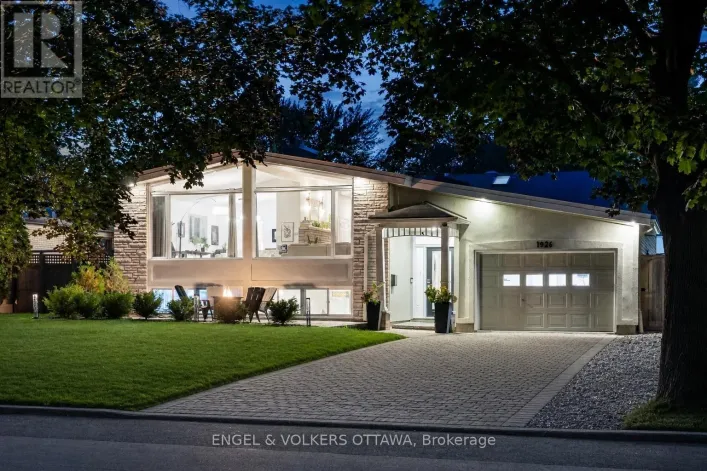 1926 RIDEAU GARDEN DRIVE, Ottawa