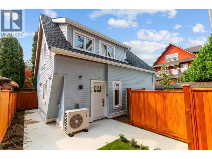 1926 WILLIAM STREET, Vancouver