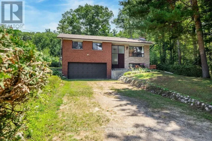 1928 CHAMPLAIN ROAD, Tiny