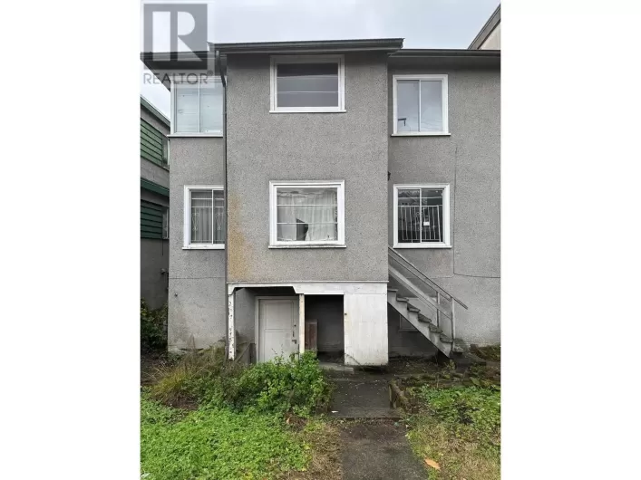 1929 E BROADWAY, Vancouver