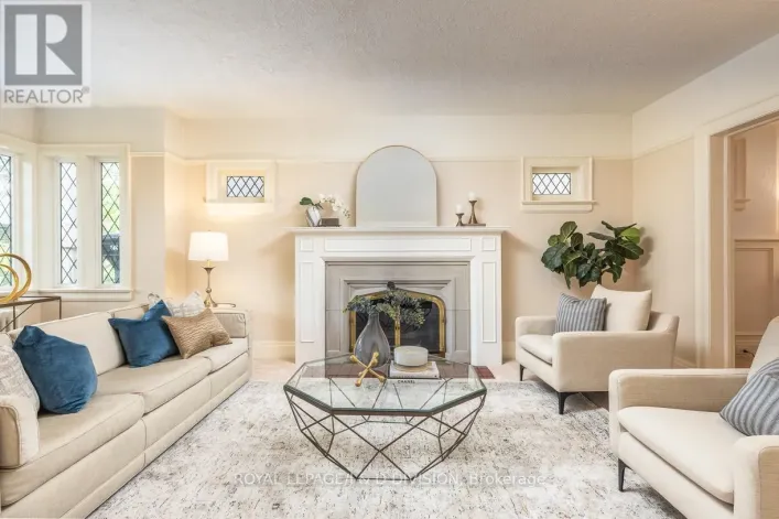 193 GLENVIEW AVENUE, Toronto