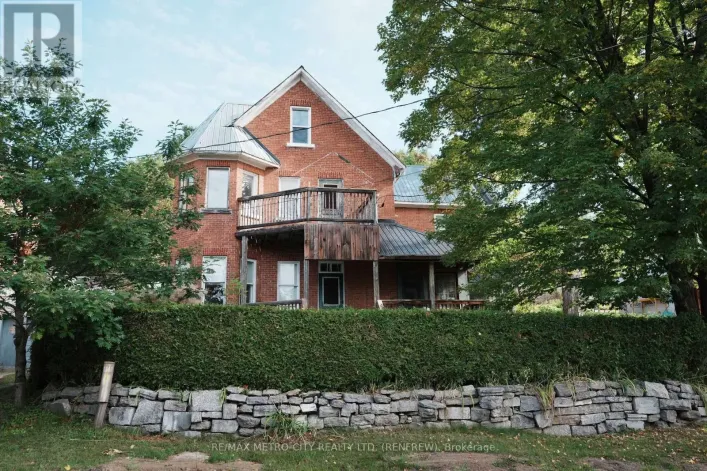 193 OAK STREET, Bonnechere Valley