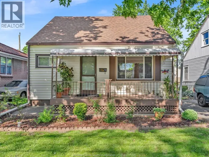 1936 CENTRAL, Windsor