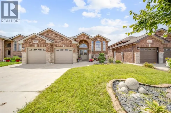 1937 MARK AVENUE Unit# ROOM, Windsor