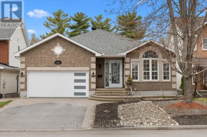 1939 CAPRIHANI WAY, Ottawa
