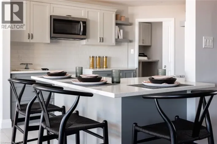 194 BRIDGE Crescent, Minto