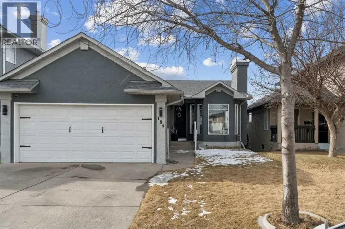 194 Martinglen Way NE, Calgary