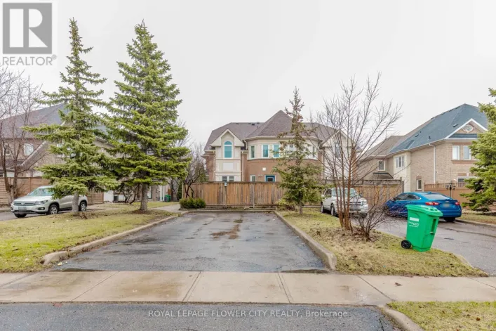 194 PRESSED BRICK DRIVE, Brampton