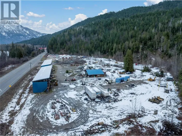 1940 Trans Canada Highway, Sicamous