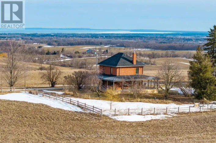 1943 FAIRGROUNDS ROAD S, Clearview