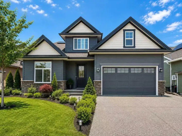 1945 PEREGRINE PLACE|Mt Woodside, Agassiz