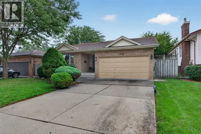 1946 LEPAIN CRESCENT, LaSalle