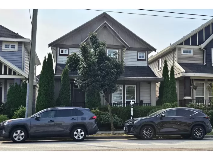 19478 72 AVENUE, Surrey