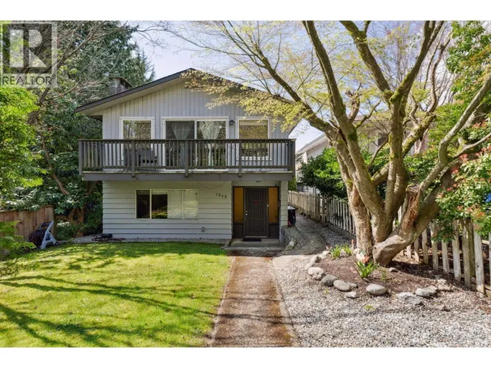 1949 MAHON AVENUE, North Vancouver
