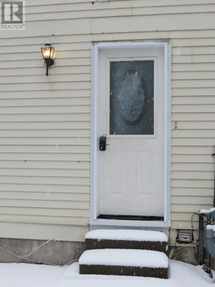 195 CASTLEBAR CRESCENT, Oshawa