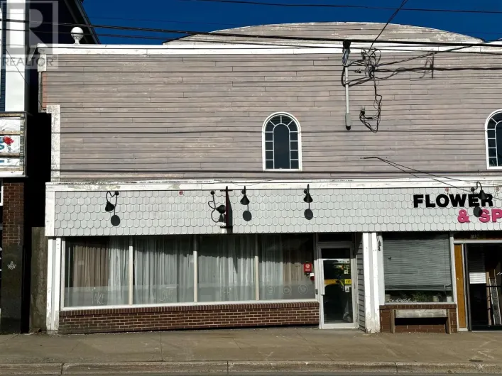 195 Commercial Street, Glace Bay