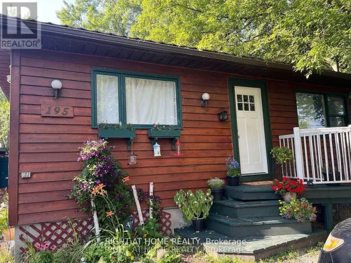 195 LAKELAND CRESCENT, Richmond Hill