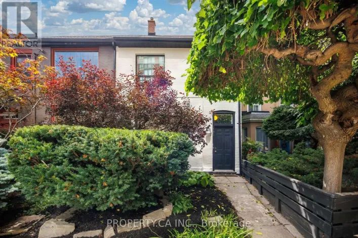 195 NIAGARA STREET, Toronto