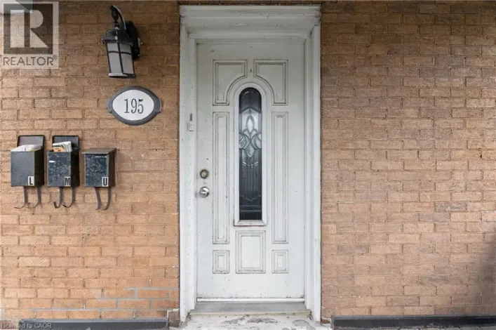 195 VICTORIA Street N, Kitchener