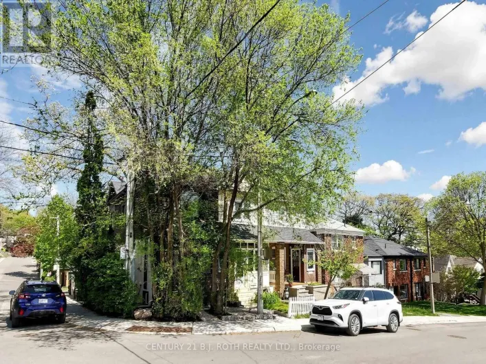 195 WHEELER AVENUE, Toronto