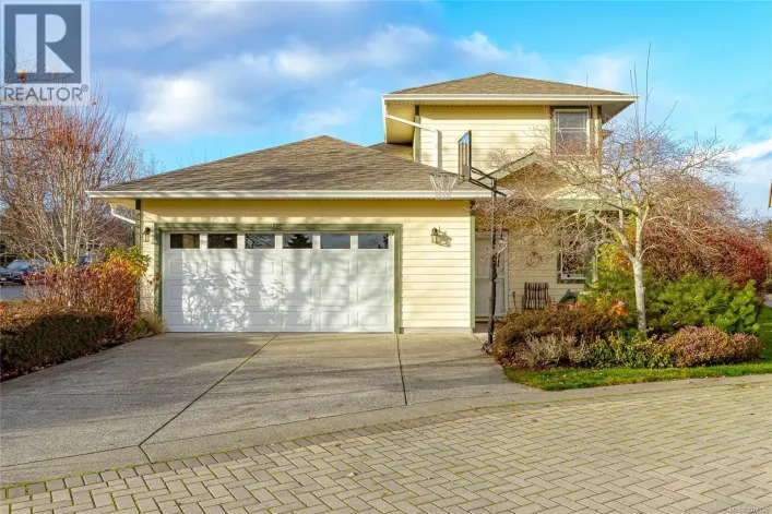 1954 Polo Park Crt, Central Saanich