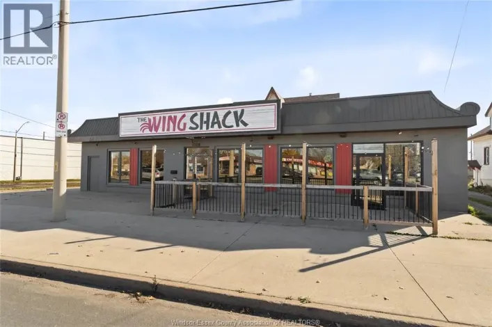 1959 TECUMSEH ROAD West, Windsor