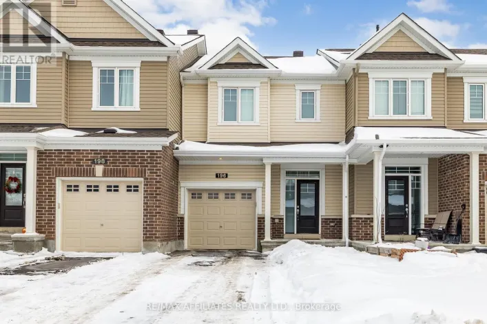196 BANDELIER WAY, Ottawa