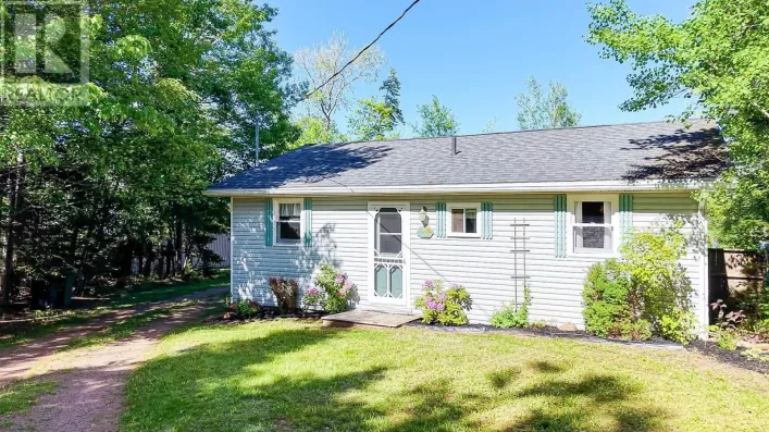 196 Burdett Lane, Fairview