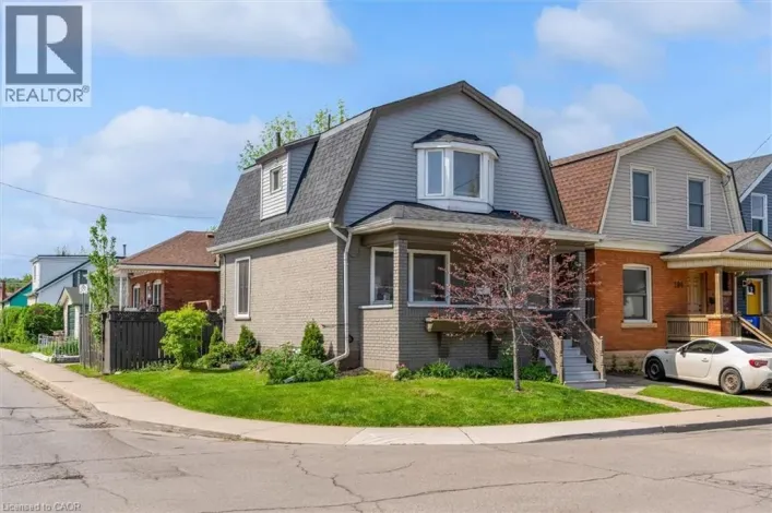 196 CAMPBELL Avenue, Hamilton