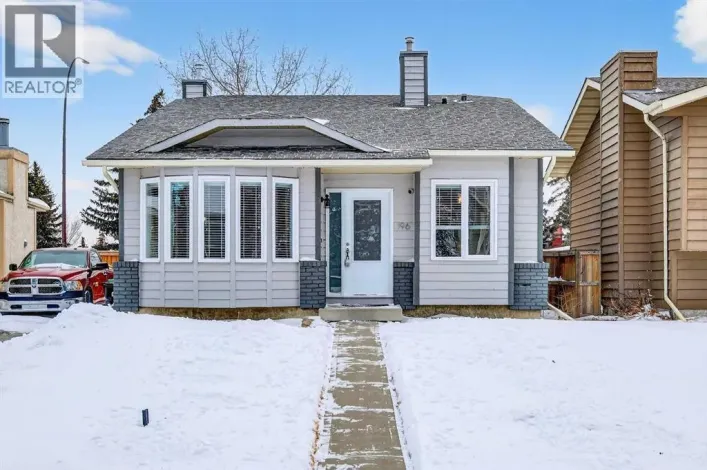 196 Deersaxon Circle SE, Calgary