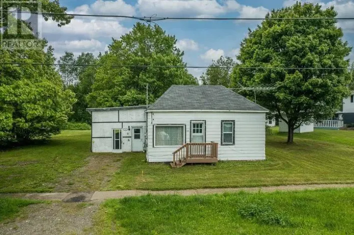 196 Federation ST S, Thessalon