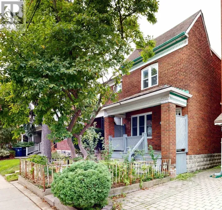 196 MARKHAM STREET, Toronto