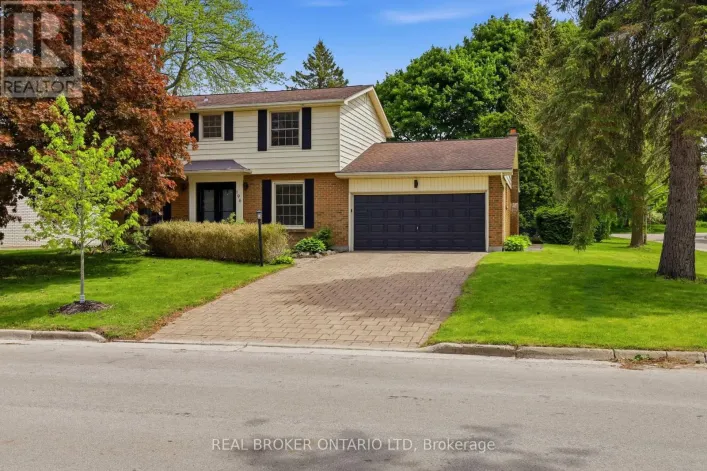 196 WYCHWOOD PARK, London North