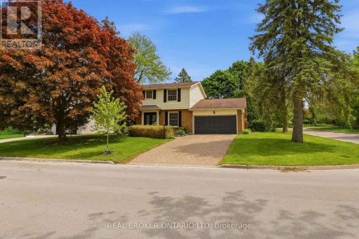 196 WYCHWOOD PARK, London North