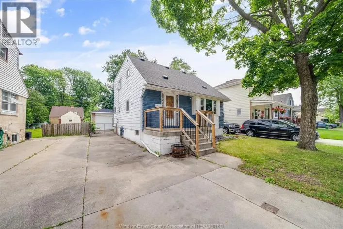 1960 FRANCOIS ROAD, Windsor