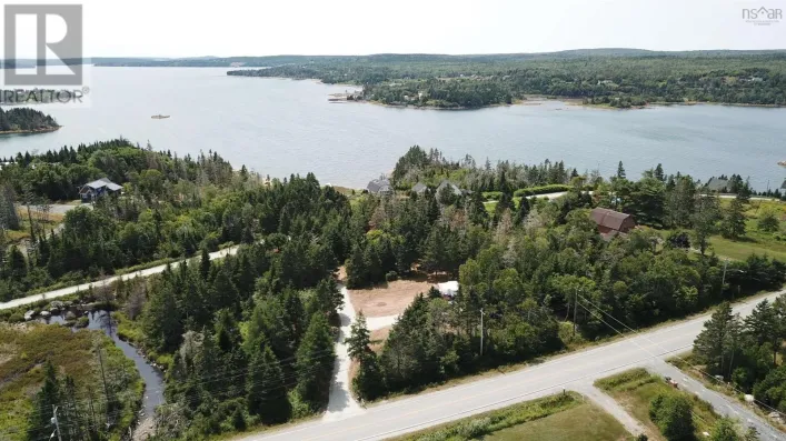 19660 Highway 7, Spry Bay