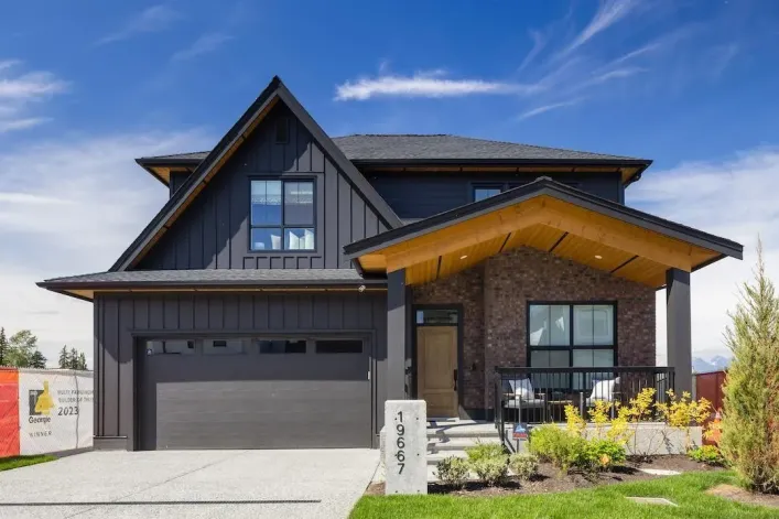 19667 76B AVENUE, Langley