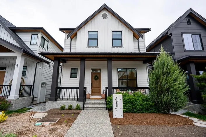 19671 76A AVENUE, Langley