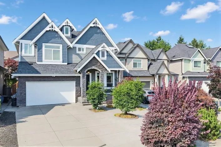 19675 70A AVENUE, Langley
