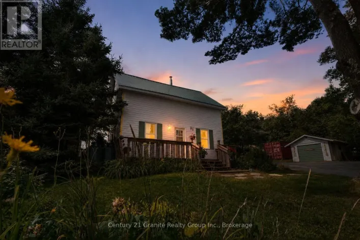 197 BOBCAYGEON ROAD, Minden Hills