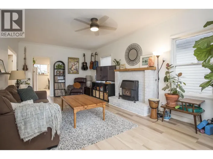 1976 WARWICK AVENUE, Port Coquitlam