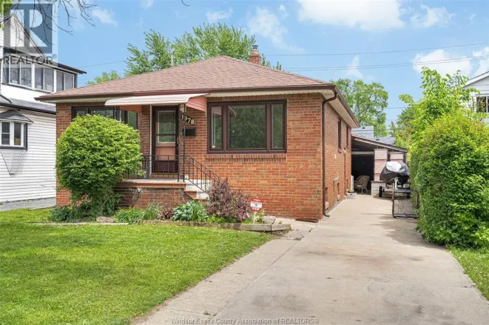 1978 BERNARD ROAD, Windsor
