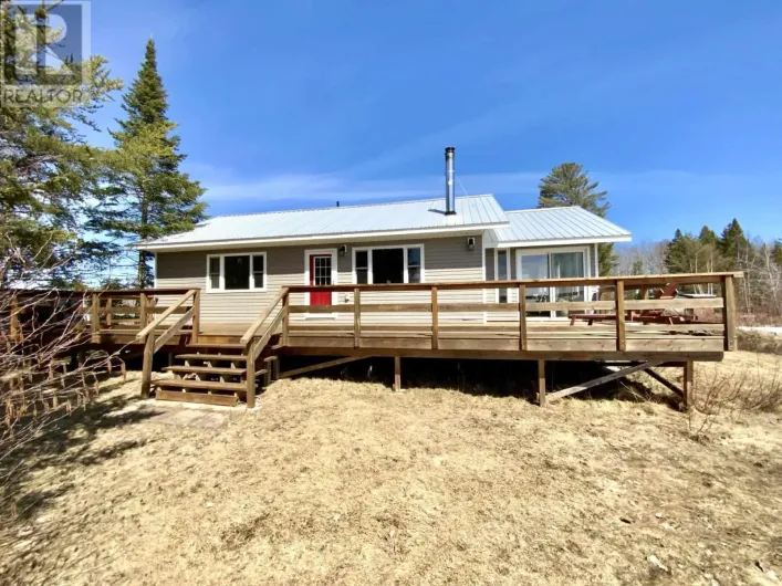 1978 Pineshores RD, Goulais River