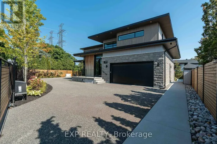 1979 PRINCE OF WALES DRIVE, Ottawa