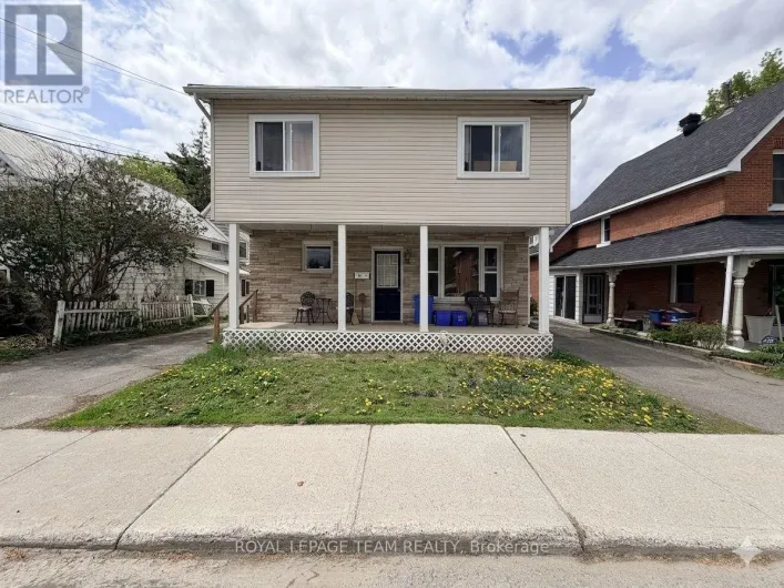 198 HARRIET STREET, Arnprior