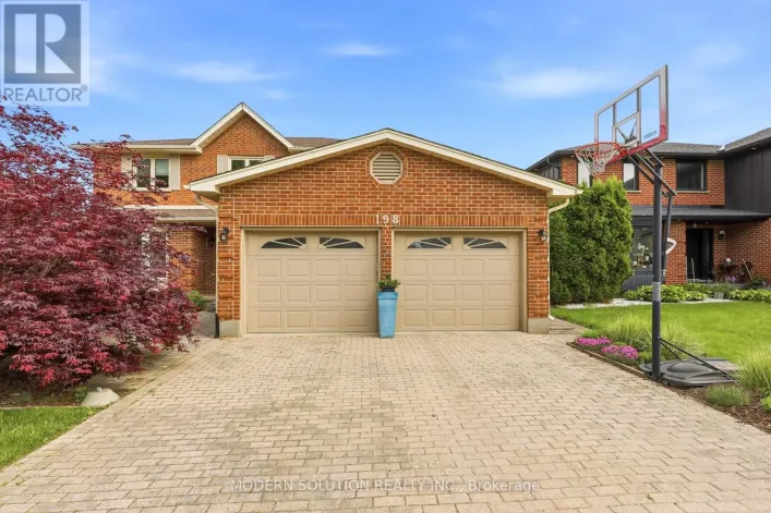 198 PINE VALLEY DRIVE, London South