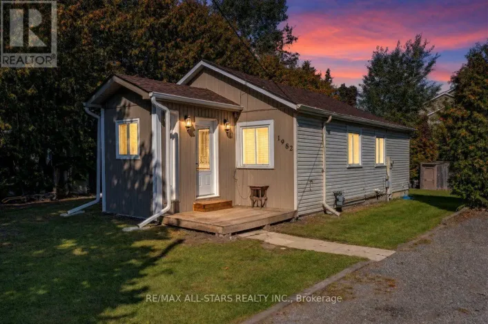 1982 METRO ROAD N, Georgina