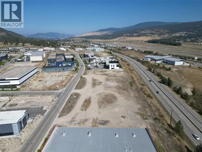 1985 & 2025 Pier Mac Way, Kelowna