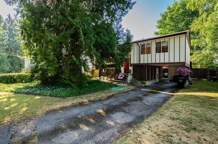 19850 54 AVENUE, Langley